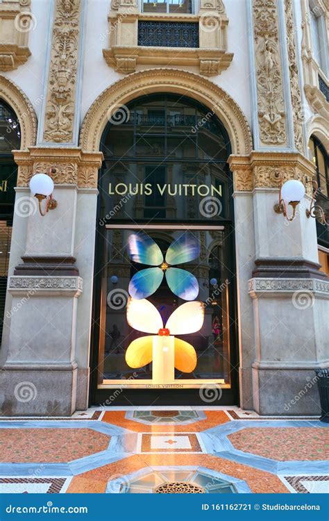 louis vuitton milano galleria vittorio emanuele ii